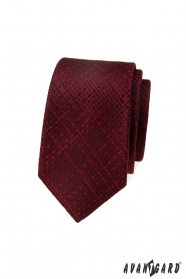 Тясна вратовръзка с текстура в бордо