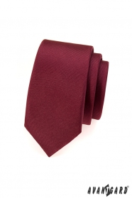 Мъжка тясна вратовръзка в цвят бордо мат