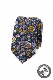 Тъмно лилава тясна вратовръзка с пъстри цветя
