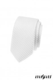 Бяла тясна вратовръзка с лъскави ивици