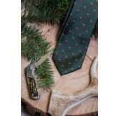 Зелена вратовръзка с мотив елен - ширина 7 см
