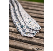 Бяла тясна вратовръзка с пъстри ливадни цвет